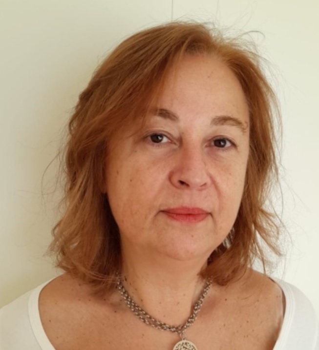 Adv. Cláudia Caeiro